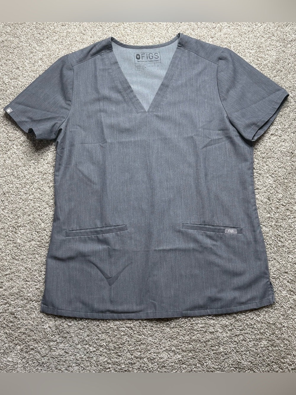 FIGS Casma Three Pocket Scrub Top